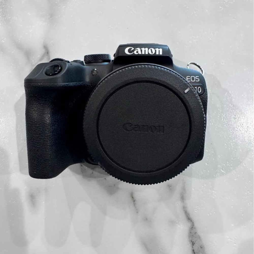 Canon EOS R10 - Picture 2 of 5